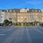 Exklusive Wohnung 104 M2 Direkt Am Rhein 1 Km Von Der Messe