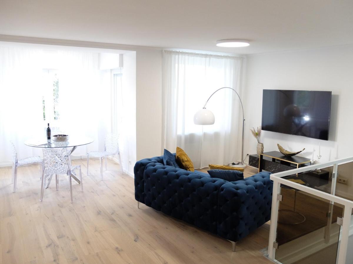 Apartment Exklusive 104 M2 Direkt Am Rhein 1 Km Von Der Messe *