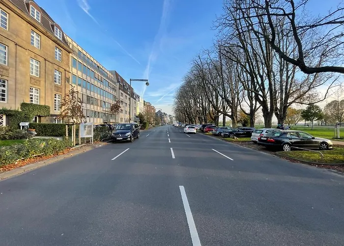 Exklusive Wohnung 104 M2 Direkt Am Rhein 1 Km Von Der Messe
